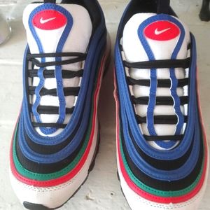 Womens 7.5 or 6youth Nike Airmax